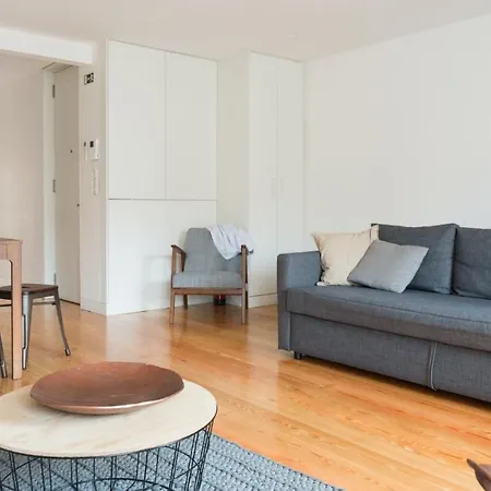 Apartment Plum Guide - Woodland Assembly